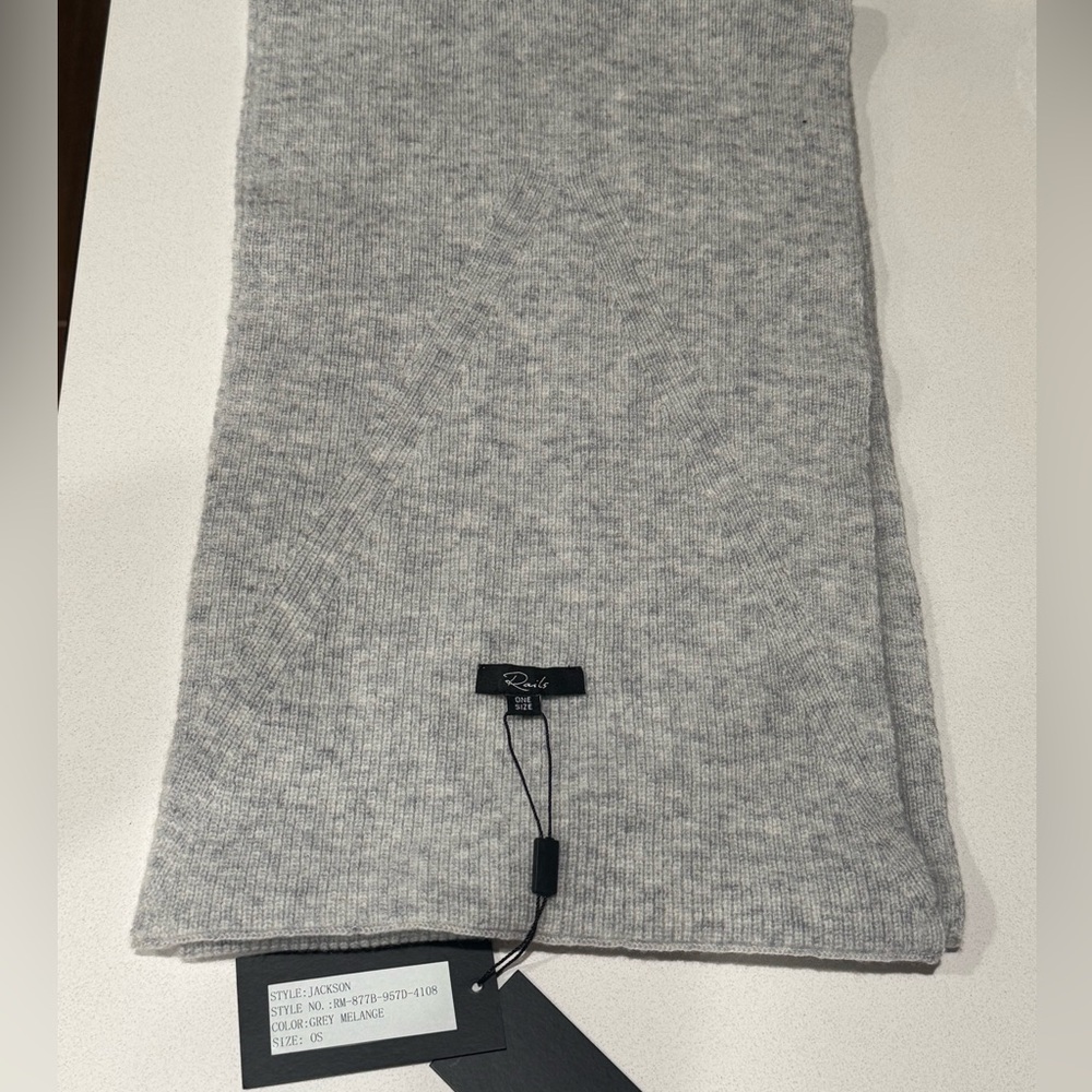 NWT Rails Jackson Scarf in Grey Melange - One Size